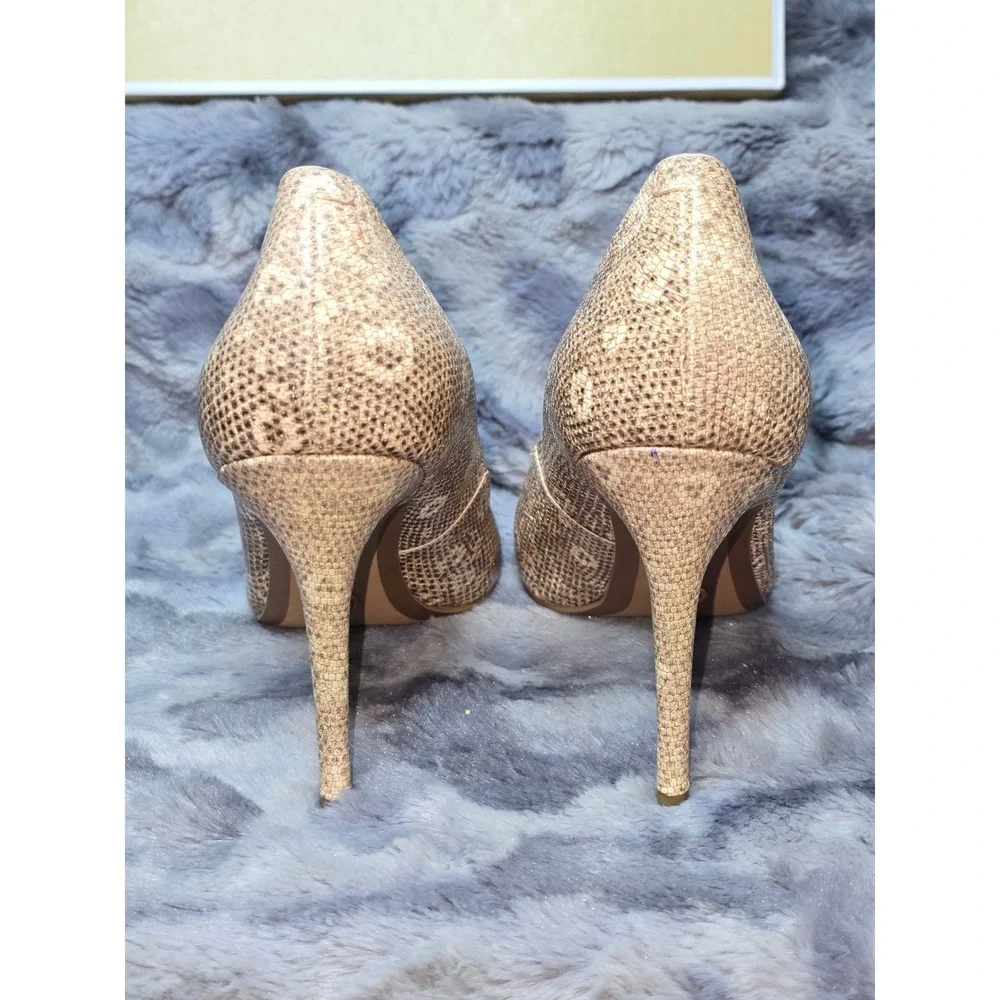 NWB Michael Kors Claire Pump Embossed Leather‎ Snake Print Heels Oyster US 9.5